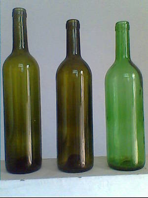 古典綠酒瓶與墨綠酒瓶 紅酒玻璃瓶的生產與藝術